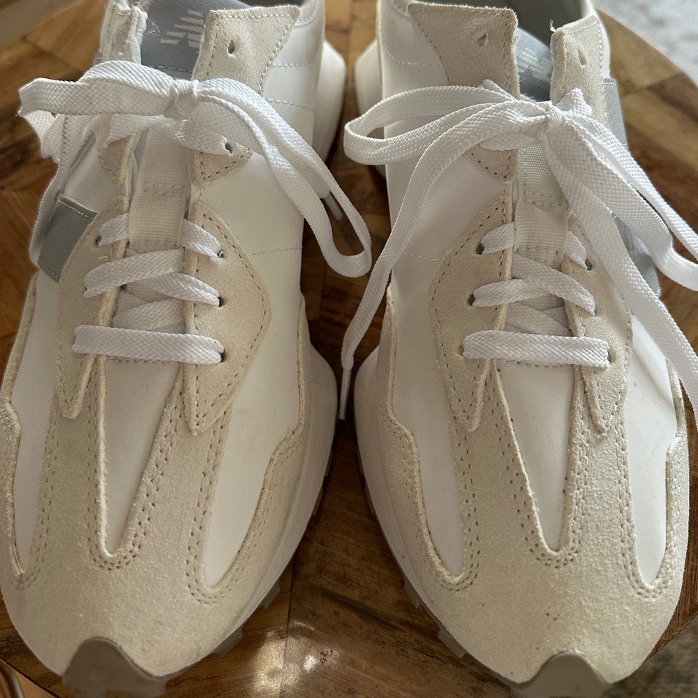 New Balance 927 Leather Sea Salt Women's size 10.5